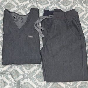 Figs graphite scrub set